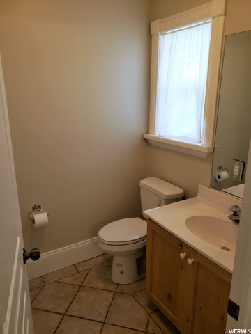 Full Bathoom - Upstairs
