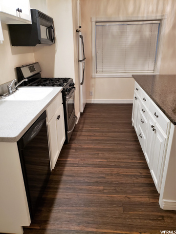 Downstairs Kitchen / Dining