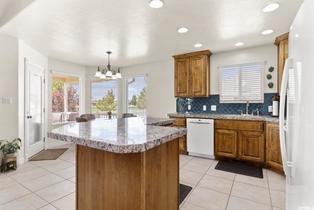 3369 N 2575 W, Farr West, UT 84404 — photo 8
