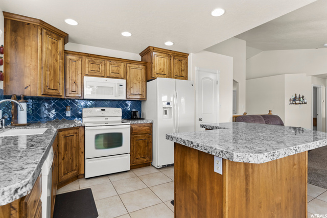 3369 N 2575 W, Farr West, UT 84404 — photo 7