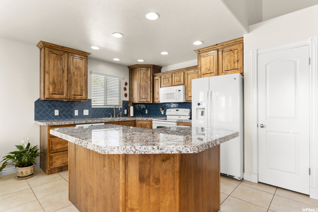 3369 N 2575 W, Farr West, UT 84404 — photo 6
