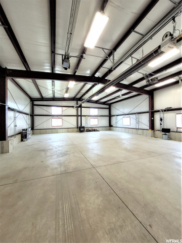 Insulated Shop
