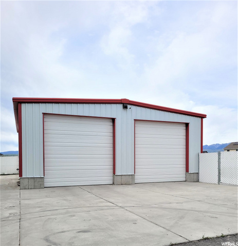 Detached Shop