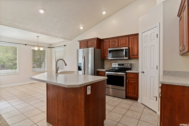 573 W 3700 S, Syracuse, UT 84075 — photo 7