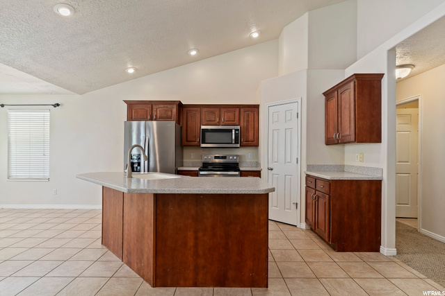 573 W 3700 S, Syracuse, UT 84075 — photo 6