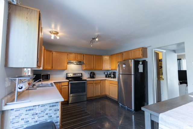 155 W 1190 N, Logan, UT 84341 — photo 6