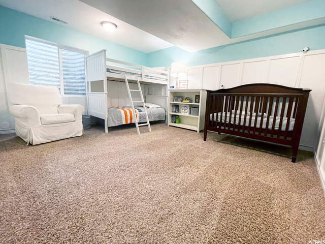 Basement bedroom (3)