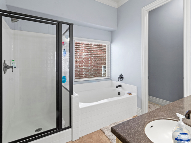 Main floor Master bath
