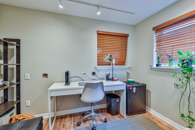 Basement Office (small bedroom #4 - no closet)