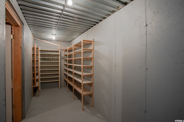 Under porch cold storage