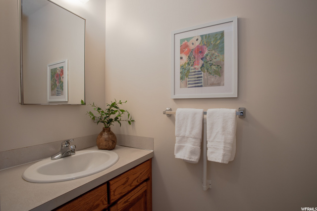 1/2 Bath (3)