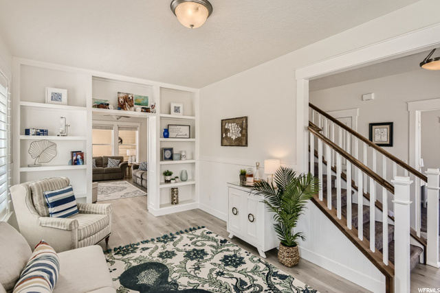 Formal sitting room