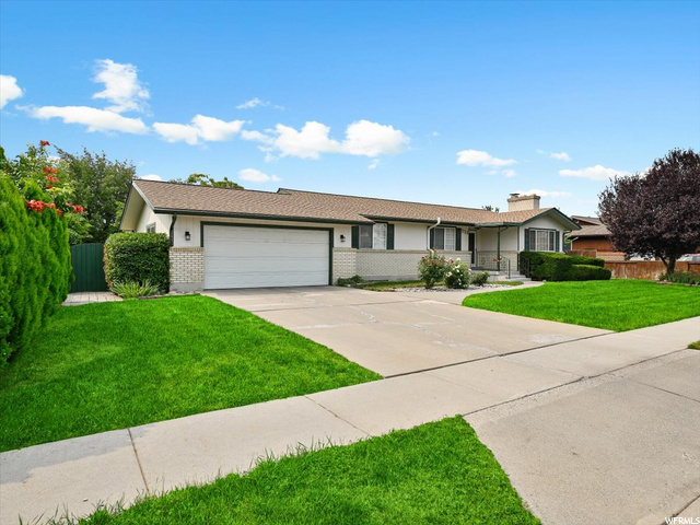 332 E Alan Cir, Sandy, UT 84070 — photo 2