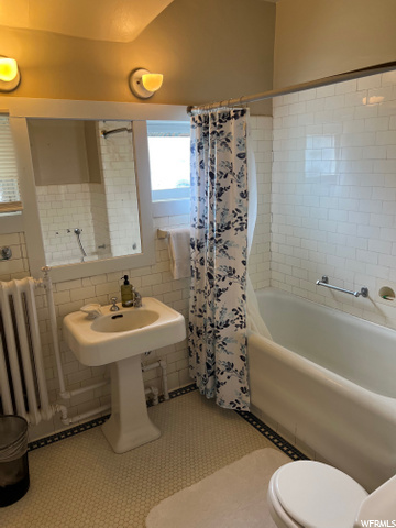 Unit 2 Bathroom