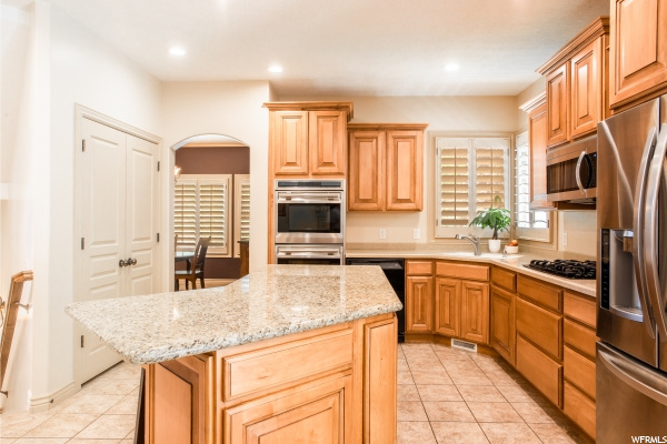 4595 S Spring Meadow Dr, Bountiful, UT 84010 — photo 8