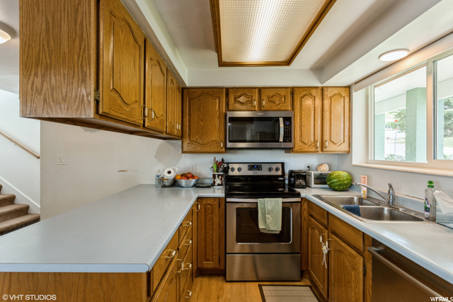 749 E 400 N, Bountiful, UT 84010 — photo 12