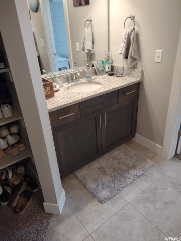 2nd sink in masterbath