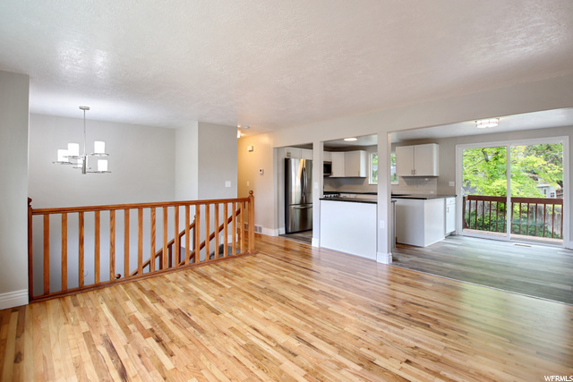 199 E Lynn Cir, Sandy, UT 84070 — photo 6