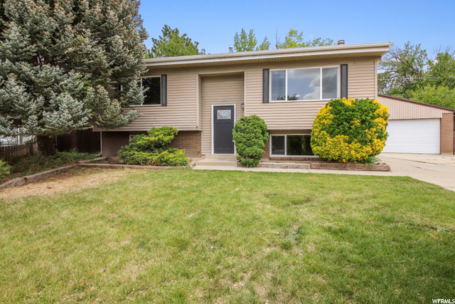 199 E Lynn Cir, Sandy, UT 84070 — photo 2