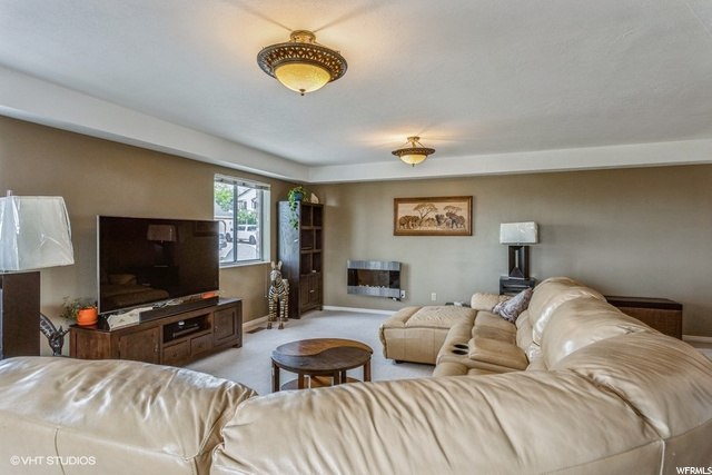 167 E 2050 N, Centerville, UT 84014 — photo 12