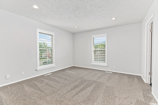 986 E Fair Oaks Dr, Bountiful, UT 84010 — photo 11