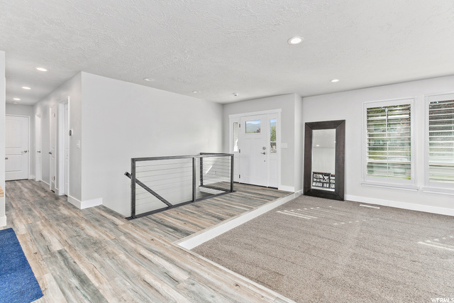 986 E Fair Oaks Dr, Bountiful, UT 84010 — photo 2