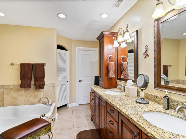 Main Bath 2