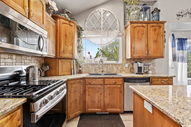 4588 S 4875 W, West Haven, UT 84401 — photo 7