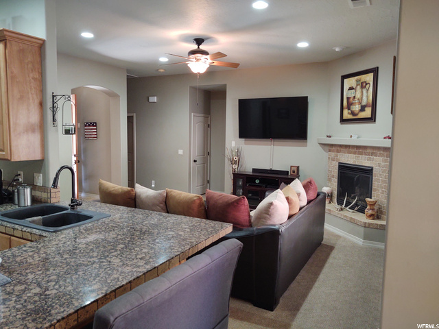618 Cottonwood Dr, Brookside, UT 84782 — photo 5