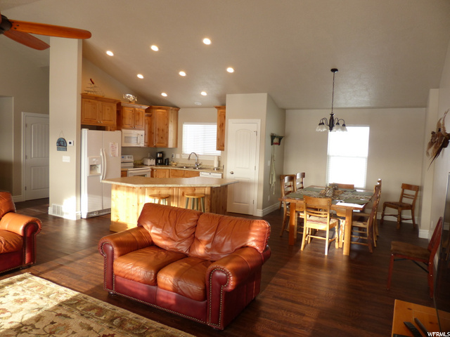 Living/Kitchen/Dining