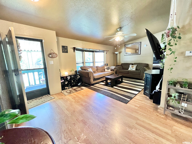 1 W Tiny Wood Dr, Sandy, UT 84070 — photo 4