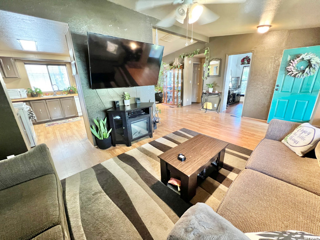 1 W Tiny Wood Dr, Sandy, UT 84070 — photo 6