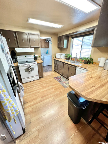1 W Tiny Wood Dr, Sandy, UT 84070 — photo 10