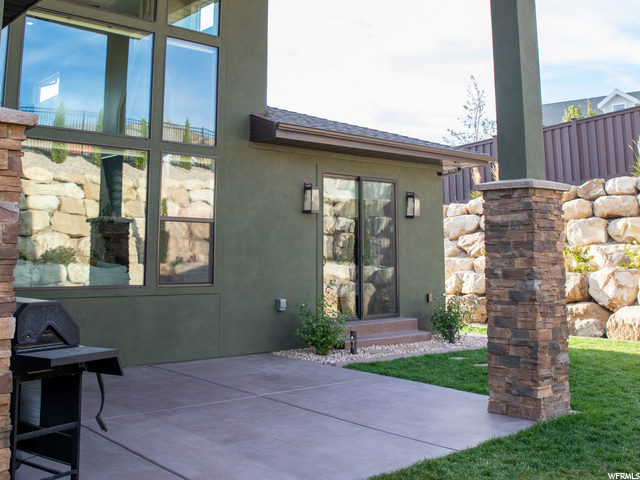 Backyard covered patio