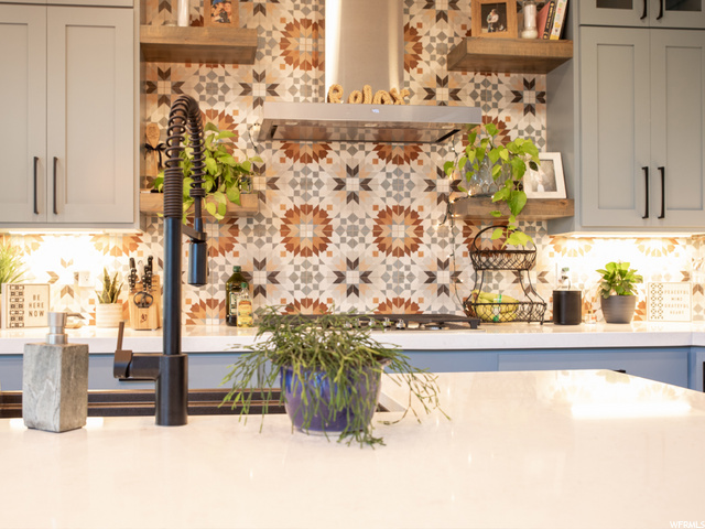 Custom backsplash