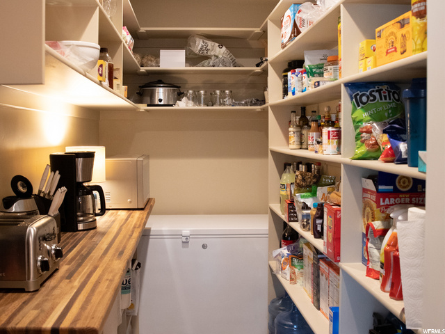 Pantry with deep freezer