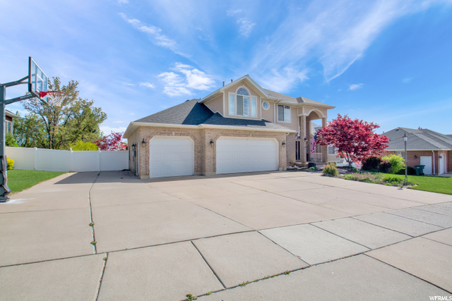 1703 Wasatch Dr, Ogden, UT 84403 — photo 2