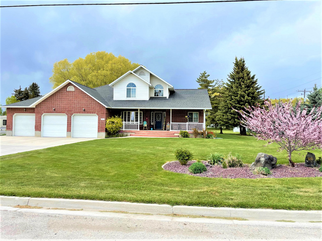 393 E 4th S, Preston, ID 83263 — photo 4