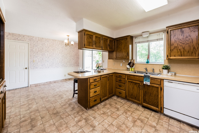 645 E 500 S, River Heights, UT 84321 — photo 10