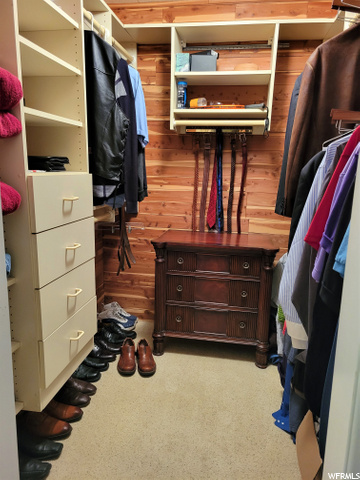 Custom, Cedar-Lined Walk-In Closet