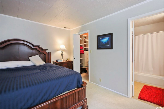 Cedar-Lined Walk-In Closet & En-Suite Bathroom