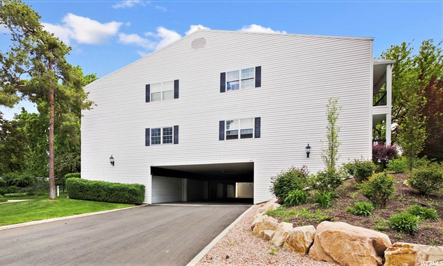 Convenient, Secure 2-Car Garage