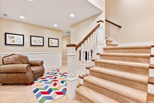 Downstairs stairway