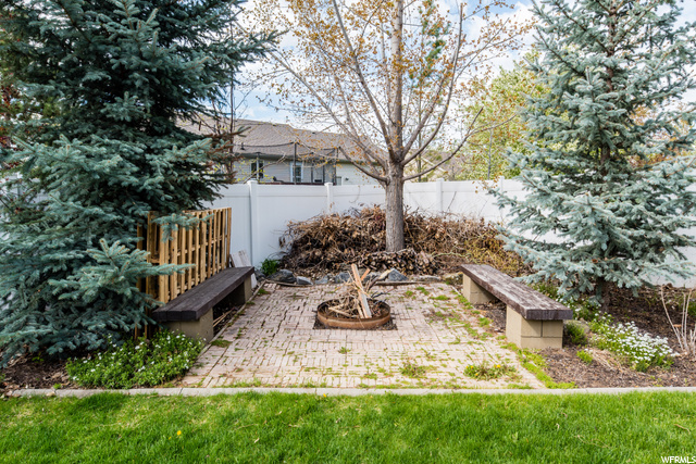 910 W Garden Cir, Nibley, UT 84321 — photo 7