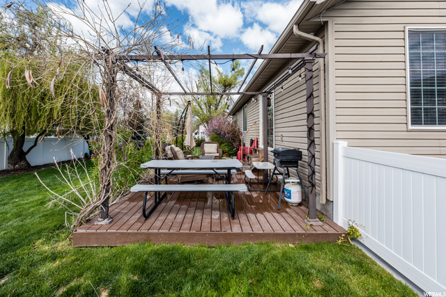 910 W Garden Cir, Nibley, UT 84321 — photo 5