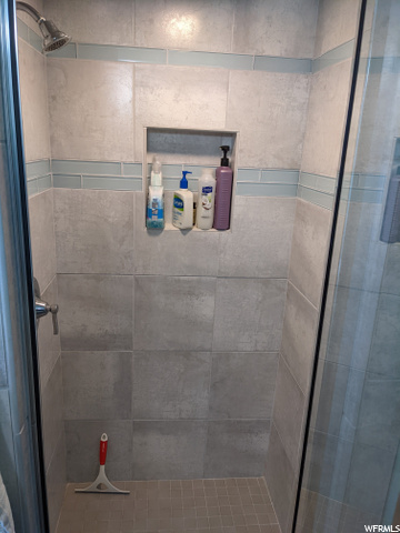 Upstairs shower
