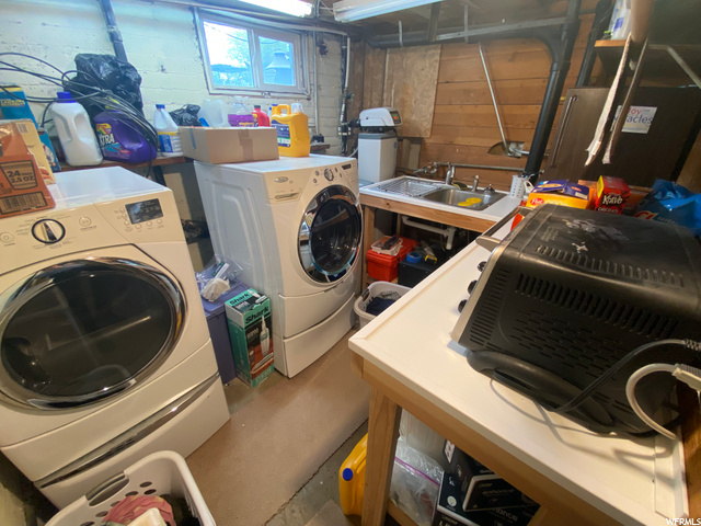 Laundry with Sink