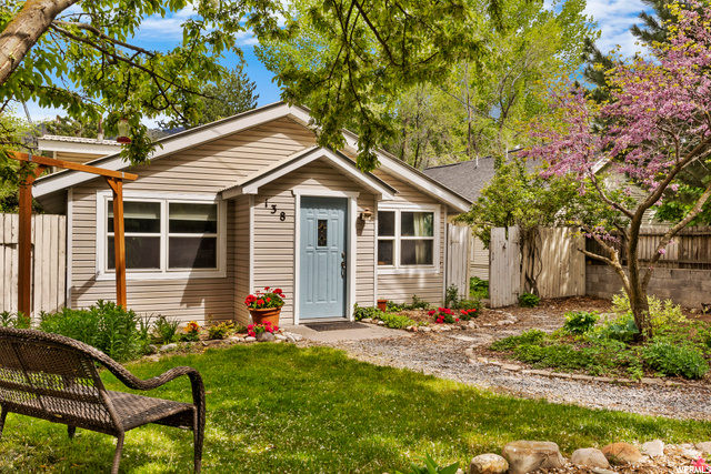 138 Crockett Ave, Logan, UT 84321 — photo 3