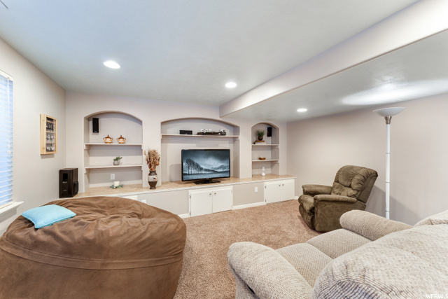 Custom Built-In Shelving
