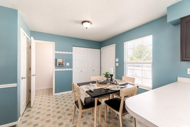 Kitchen/Laundry